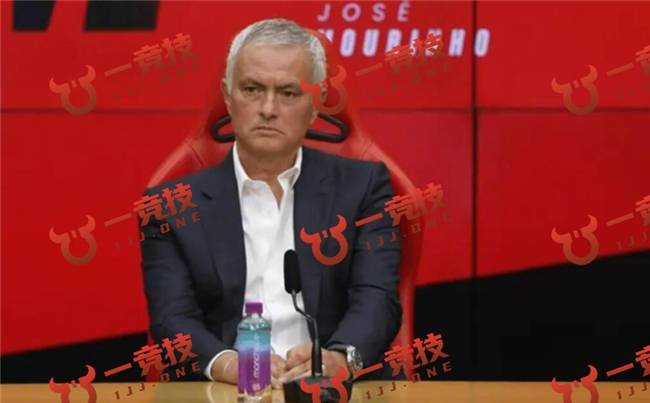 球速最新网址关于里昂发布备战花絮，赛前官宣签约，葡超任务艰巨，临场指挥获称赞的信息